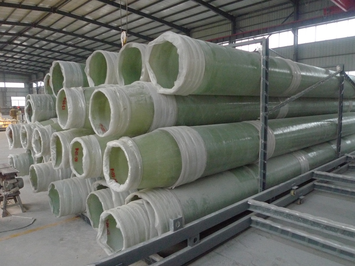 FRP straight pipe for industrial piping systems, corrosion-resistant fiberglass reinforced plastic pipe in factory