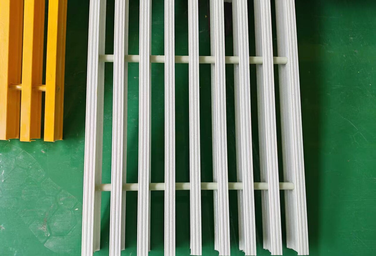 Pultruded FRP fiberglass flat bars