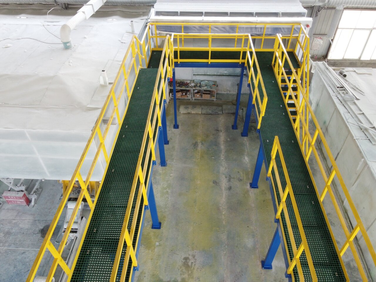 FRP handrail mezzanine with grating
